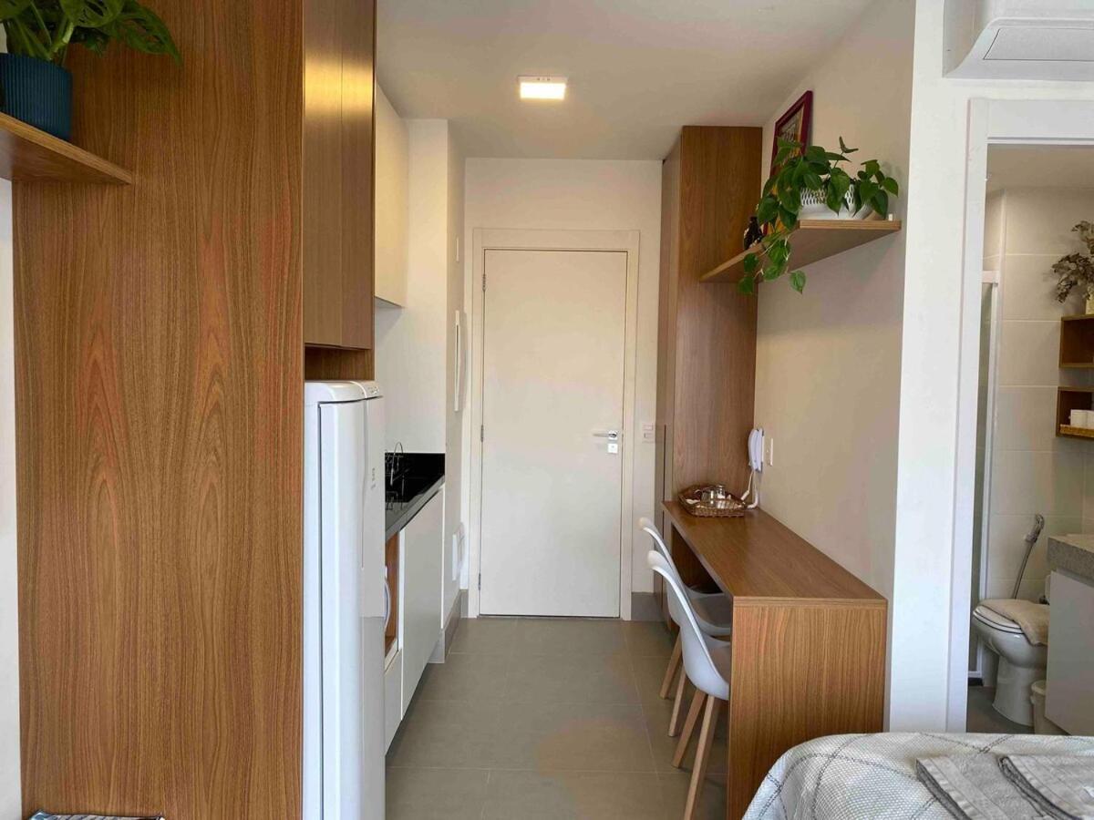 Em Pinheiros A Uma Quadra Da Faria Lima Apartamento